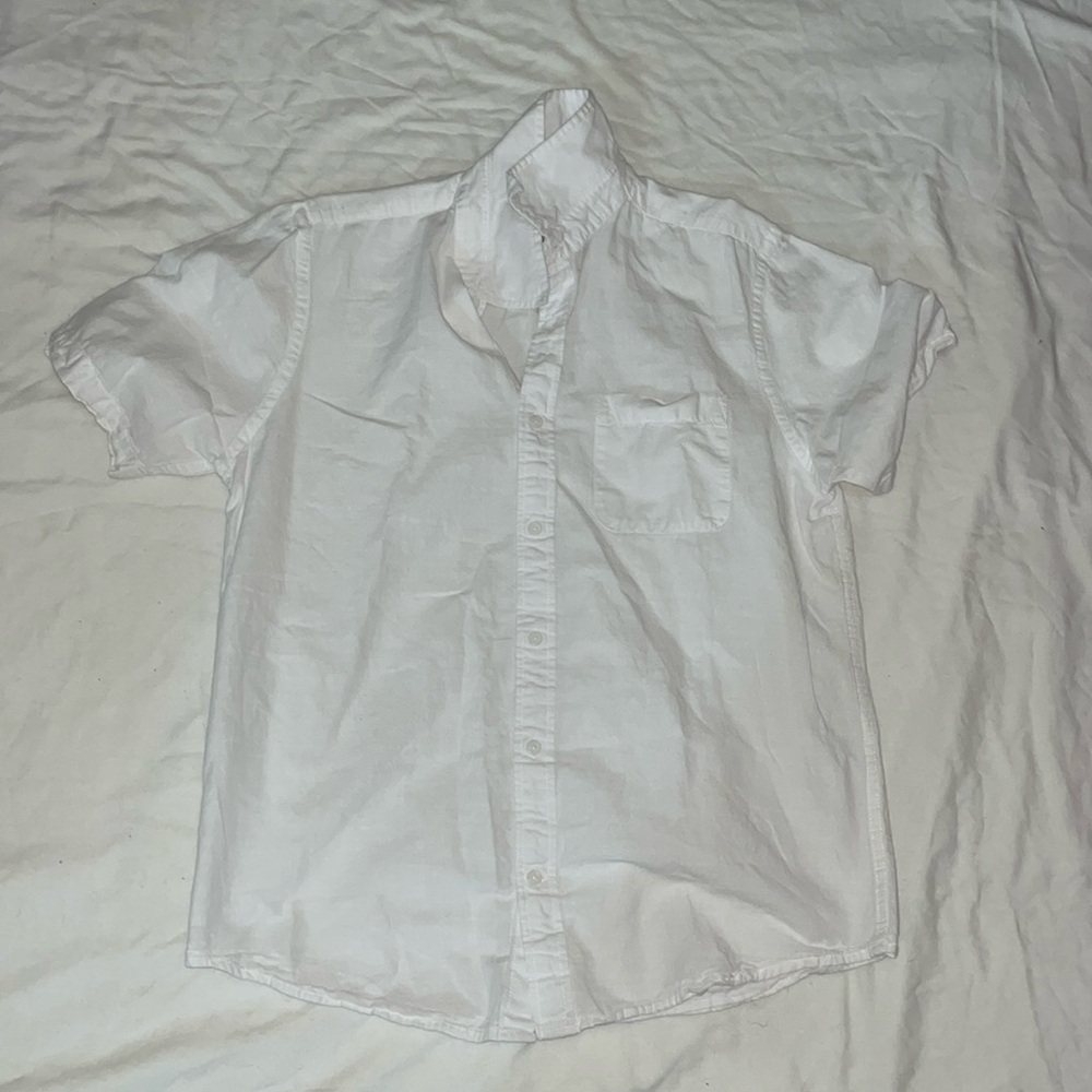 St. John's Bay Button Up White Shirt With Pockets For Men Size Medium